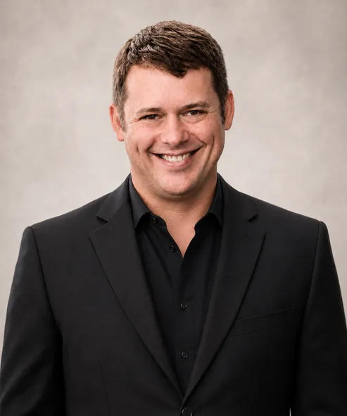 Portrait of Tim Glinka